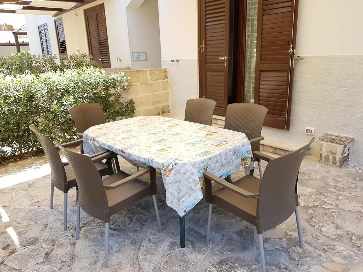 Vila Trilocale Maestrale Favignana 0*,  Itálie